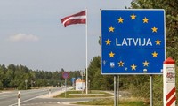 Латвия и Литва ввели режим ЧС на приграничных с Беларусью территориях
