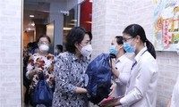 70 религиозных сановников оказывают помощь медработникам на передовой борьбы с коронавирусом 