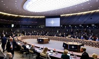 Официальные лица НАТО провели обсуждение перед саммитом