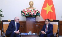 Активизация сотрудничества между Вьетнамом и ОЭСР