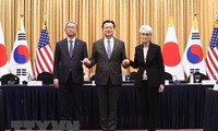 Официальные лица США, Японии и Южной Кореи планируют обсудить вопрос Северной Кореи