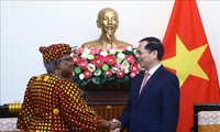 Вьетнам поддерживает открытую, прозрачную и справедливую многостороннюю торговую систему 