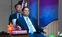 Премьер-министр Фам Минь Тинь успешно завершил свое участие в 43-м саммите АСЕАН и связанных с ним конференциях.