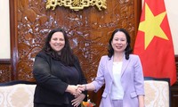 Вице-президент Во Тхи Ань Суан провела встречу с руководителями американской корпорации Ford​Motor