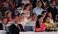 Президент Во Ван Тхыонг и его супруга приняли участие в специальной художественной программе «Весна на Родине-2024» 