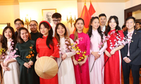 Вьетнамские диаспоры в разных странах мира организовали «Тэт в кругу соотечественников» 