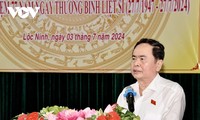 Председатель НС Чан Тхань Ман: Все семьи льготных категорий должны получить льготы Партии и Государства