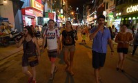 Thành phố Hồ Chí Minh khai trương phố đi bộ Bùi Viện 