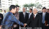 Tổng Bí thư Nguyễn Phú Trọng kết thúc chuyến thăm Indonesia, lên đường thăm Myanmar