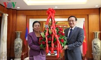 Lãnh đạo các Bộ, ngành của Lào chúc mừng 72 năm Ngày Quốc khánh Việt Nam