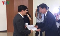 Đại sứ Việt Nam tại Nhật Bản hỗ trợ thực tập sinh điều trị bệnh