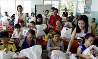 Phối hợp giúp đỡ, bảo vệ quyền lợi cho nạn nhân chất độc da cam/dioxin Việt Nam 