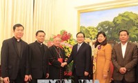 Tổng giám mục Tổng Giáo phận Hà Nội thăm, chúc Tết Thành ủy Hà Nội