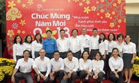 Trưởng ban Tuyên giáo Trung ương Võ Văn Thưởng thăm và chúc Tết tại Thành phố Hồ Chí Minh