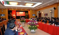 Tổng Bí thư Nguyễn Phú Trọng chúc Tết Văn phòng Trung ương Đảng