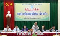 Phó Chủ tịch nước Đặng Thị Ngọc Thịnh dự họp mặt phụ nữ Khu 8