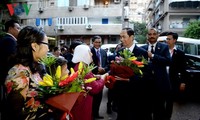 Chủ tịch nước gặp gỡ cán bộ nhân viên Đại sứ quán Việt Nam tại Ai Cập
