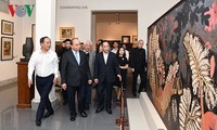 Thủ tướng Nguyễn Xuân Phúc thăm Bảo tàng Mỹ thuật Việt Nam 
