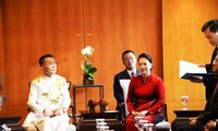 Chủ tịch Quốc hội Nguyễn Thị Kim Ngân gặp mặt Chủ tịch dòng họ Lý tại Hàn Quốc