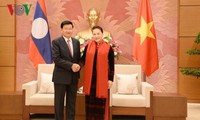 Chủ tịch Quốc hội Nguyễn Thị Kim Ngân tiếp Thủ tướng CHDCND Lào Thongloun Sisoulith