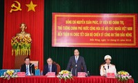 Thủ tướng Nguyễn Xuân Phúc kiểm tra công tác sẵn sàng chiến đấu tại Công an tỉnh Đắk Nông