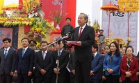Phó Thủ tướng Thường trực Chính phủ Trương Hòa Bình dự và thực hiện nghi lễ cày tịch điền tại tỉnh Hà Nam
