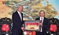 Phó Thủ tướng, Bộ trưởng Điều phối An ninh quốc gia Singapore thăm Huế 