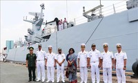 Tàu hộ vệ hải quân Bangladesh thăm hữu nghị Thành phố Hồ Chí Minh