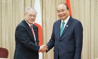 Thủ tướng Nguyễn Xuân Phúc gặp gỡ cộng đồng người Việt tại vùng Kansai, Nhật Bản