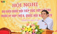 Ông Phạm Minh Chính tiếp xúc cử tri tại tỉnh Quảng Ninh