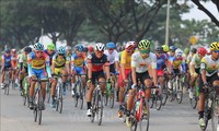 Giải đua xe đạp Nam Kỳ Khởi Nghĩa đi qua thủ đô Phnom Penh, Campuchia