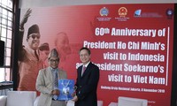 Trao giải cuộc thi Tìm hiểu về chuyến đi của Chủ tịch Hồ Chí Minh tới Indonesia