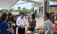  Nghệ An: Tưng bừng khai mạc Ngày hội thắm tình Việt Nam- Lào 2019