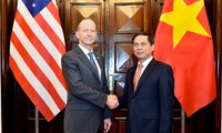 Việt Nam – Hoa Kỳ công bố biểu tượng kỷ niệm 25 năm thiết lập quan hệ ngoại giao