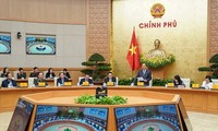 Thủ tướng Nguyễn Xuân Phúc: Thi đua yêu nước phải tạo khí thế mới