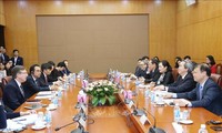 Trưởng ban Kinh tế Trung ương Nguyễn Văn Bình tiếp Đoàn Hội đồng Kinh doanh Hoa Kỳ - ASEAN 