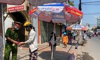 Mobifone phát gạo miễn phí cho người nghèo ở Đồng Nai