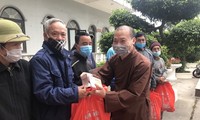 Quảng Ninh: Trao tặng nhà tình nghĩa và tặng quà Tết cho người nghèo