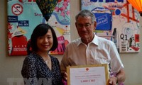 Cộng đồng Việt Nam và doanh nghiệp tại Thụy Sĩ đóng góp cho Quỹ phòng, chống dịch COVID-19