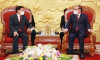Tổng Bí thư, Chủ tịch nước Lào Thongloun Sisoulith gặp nguyên Tổng Bí thư Nông Đức Mạnh và nguyên Chủ tịch nước Trần Đức