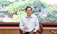 Thủ tướng Phạm Minh Chính yêu cầu thành phố Hà Nội ưu tiên ứng phó dịch COVID-19 là nhiệm vụ số 1