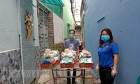 Thành phố Hồ Chí Minh: Chăm lo an sinh xã hội cho người dân và lực lượng tuyến đầu chống dịch