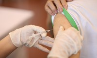 Bộ Y tế quyết định tiêm vaccine COVID-19 cho trẻ em từ 16 -17 tuổi trước và hạ dần độ tuổi