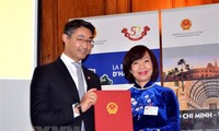 Trao quyết định chính thức bổ nhiệm Lãnh sự danh dự đầu tiên của Việt Nam tại Thụy Sĩ và Hội thảo về Việt Nam