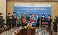 Nhật Bản và UNICEF công bố dự án tăng cường khả năng ứng phó với biến đổi khí hậu cho trẻ em Việt Nam