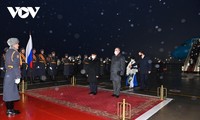 Chủ tịch nước Nguyễn Xuân Phúc bắt đầu thăm chính thức Liên bang Nga  