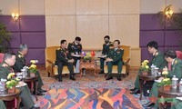 Tổng tham mưu trưởng QĐND Việt Nam tiếp xúc song phương với các lãnh đạo quân đội Lào và Myanmar 