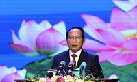 Việt Nam và Lào vững bước trên con đường phát triển