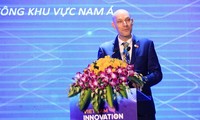 “Đổi mới sáng tạo khơi nguồn trí Việt”