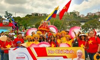 Việt Nam tham dự lễ hội carnaval tại Venezuela
